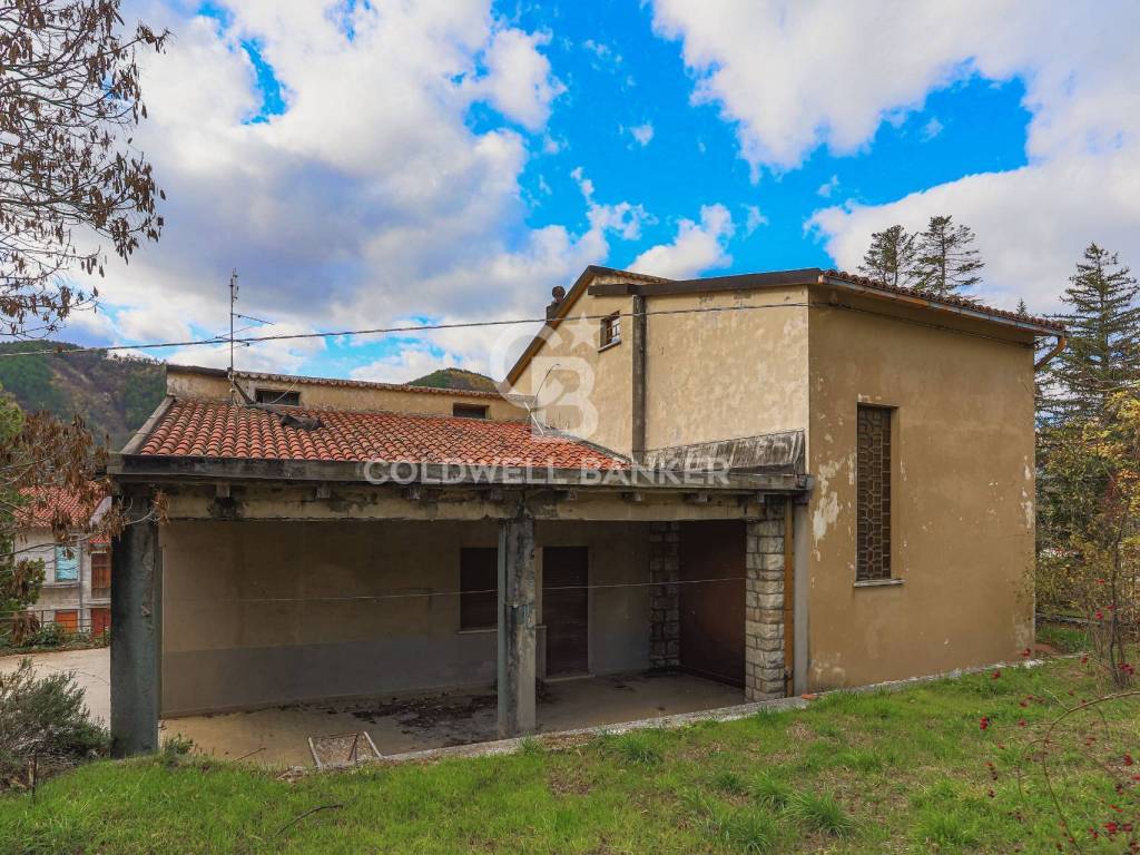 Villa a Cantiano in Via Martiri della resistenza - Foto 3