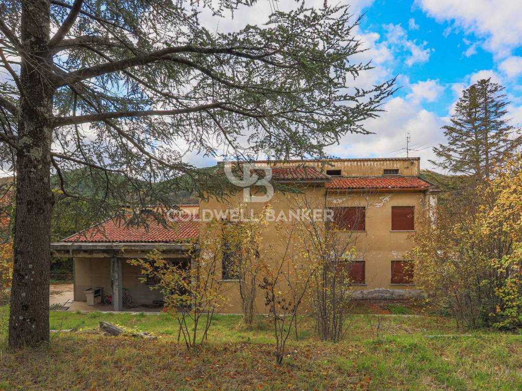 Villa a Cantiano in Via Martiri della resistenza - Foto 5