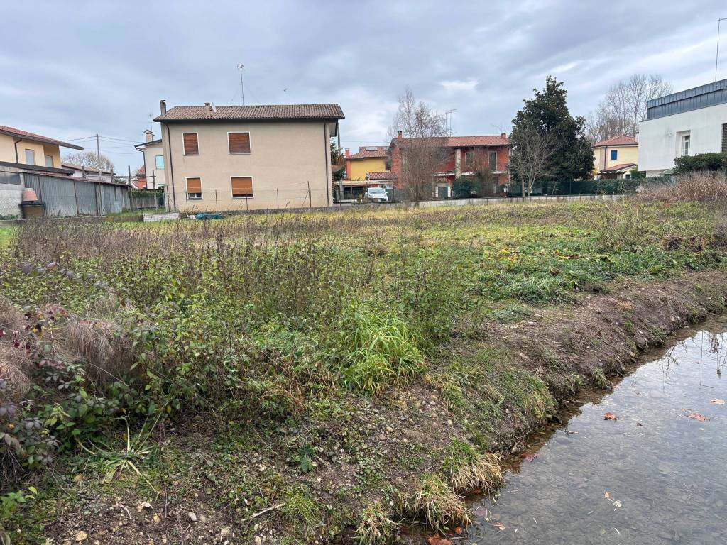 Terreno a Treviso in Via Giovan Battista Mandruzzato - Foto 2