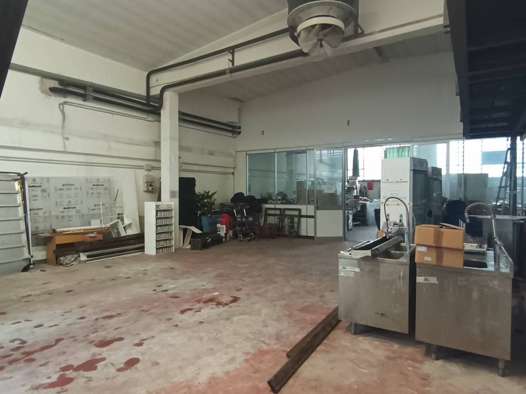 Immobile a Bareggio in Viale Alcide De Gasperi, 28 - Foto 3