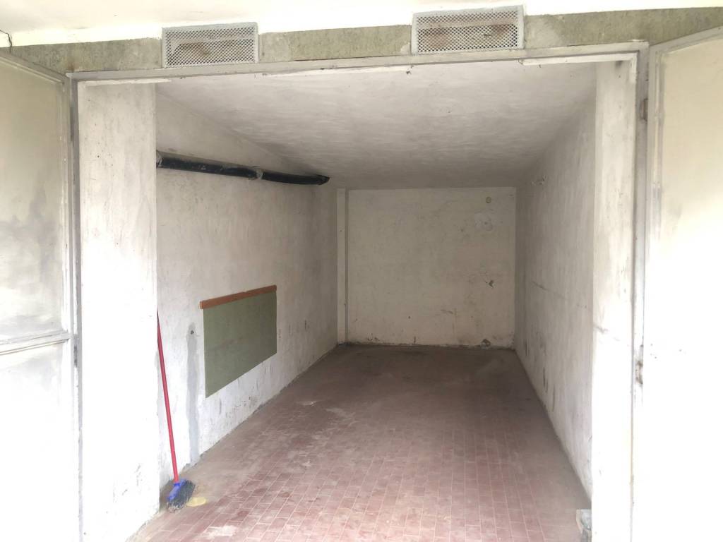 Box / garage a Mondovì in VIA GIOSUE' CARDUCCI - Foto 2