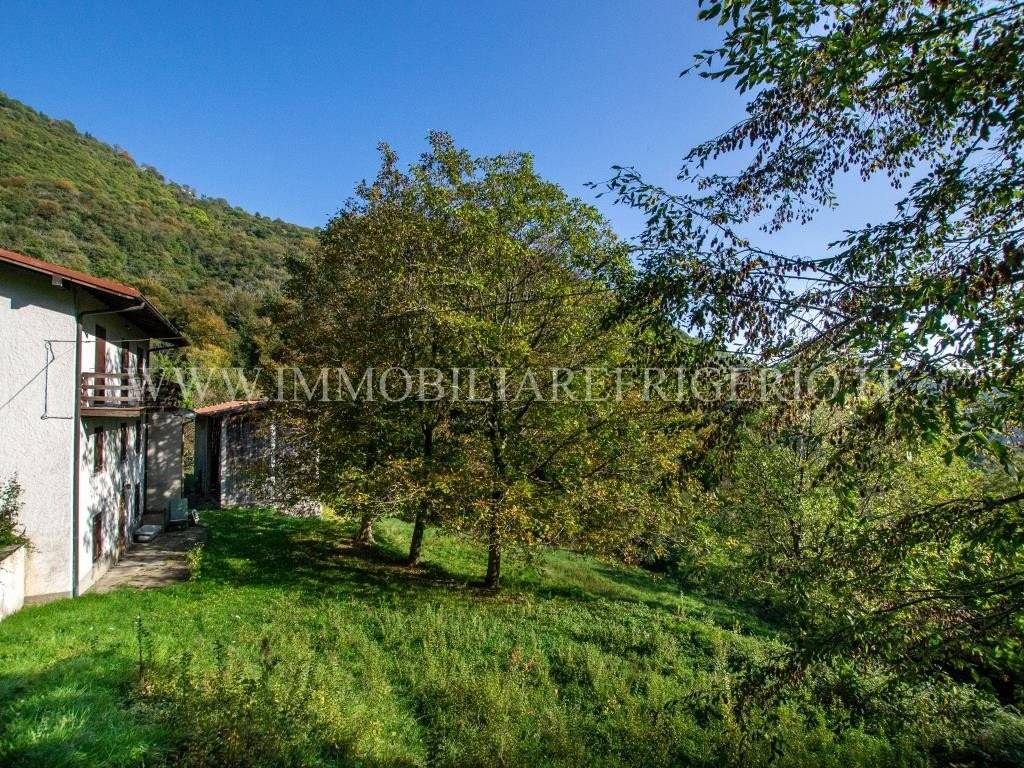 Casa indipendente a Caprino bergamasco in via Opreno - Foto 2