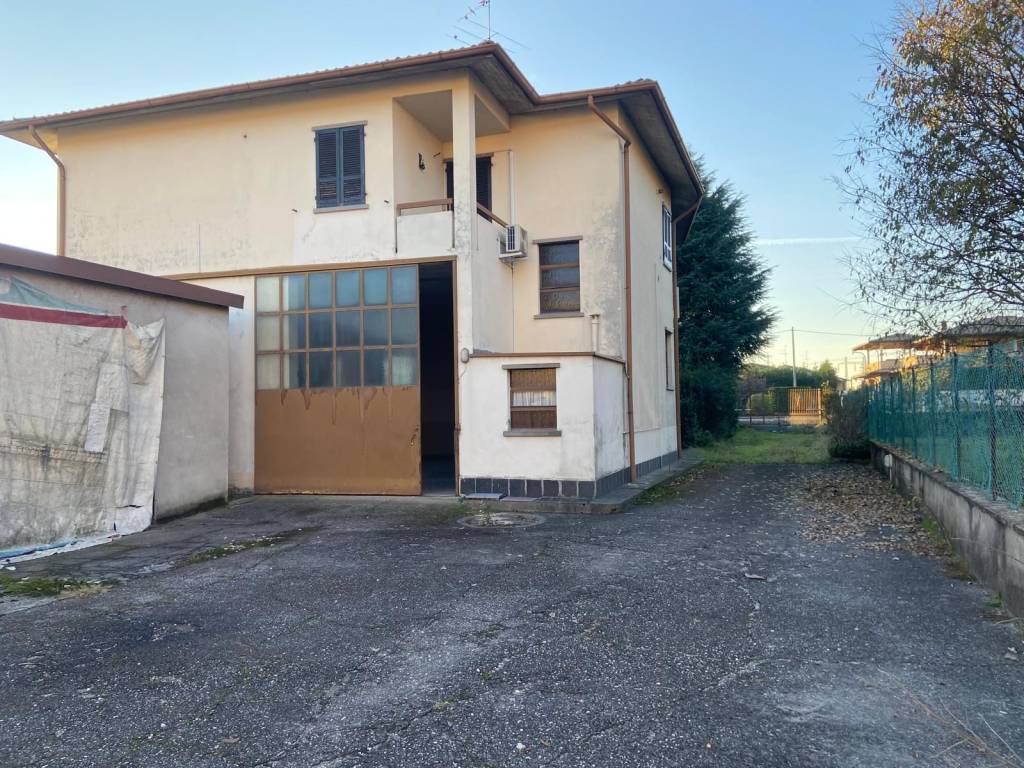 Villa a Carobbio degli angeli in Via Tresolzio - Foto 3