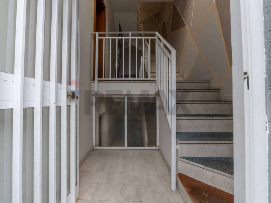 Palazzo / stabile a San donato milanese in Via Carlo Emilio Gadda, 3 - Foto 2