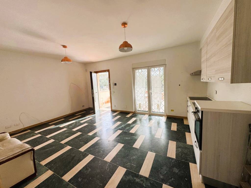 Villa a Ardea in Via della Caffarella - Foto 4