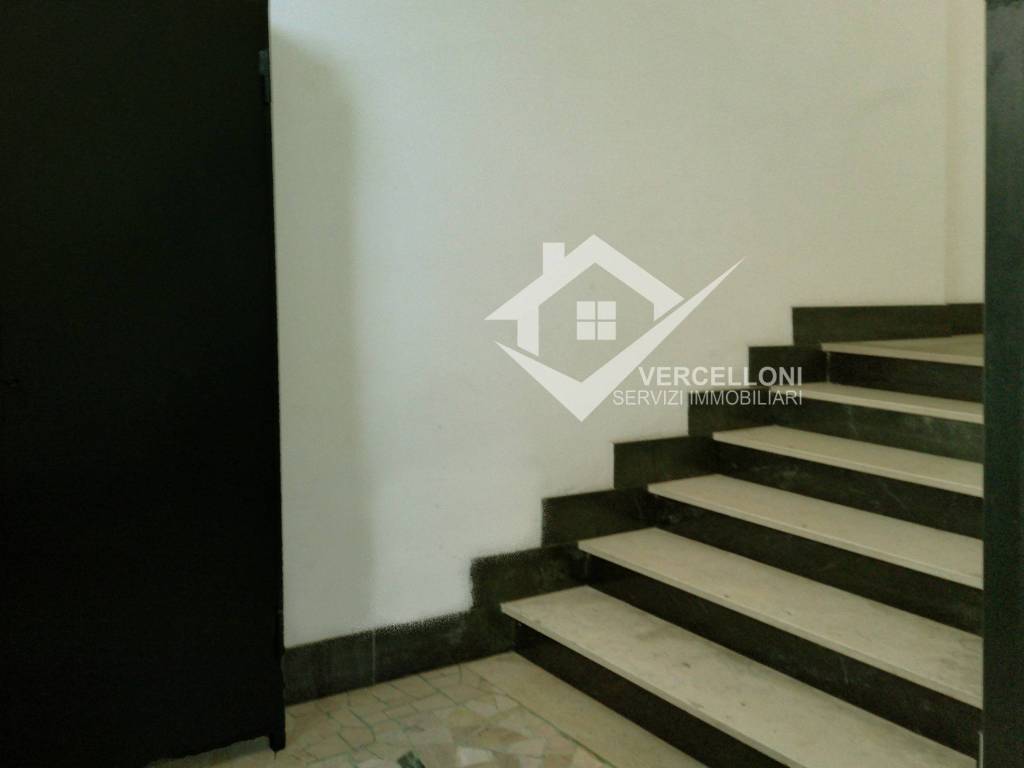 Attico / mansarda a Novara in Via Goffredo Mameli, 2 - Foto 4