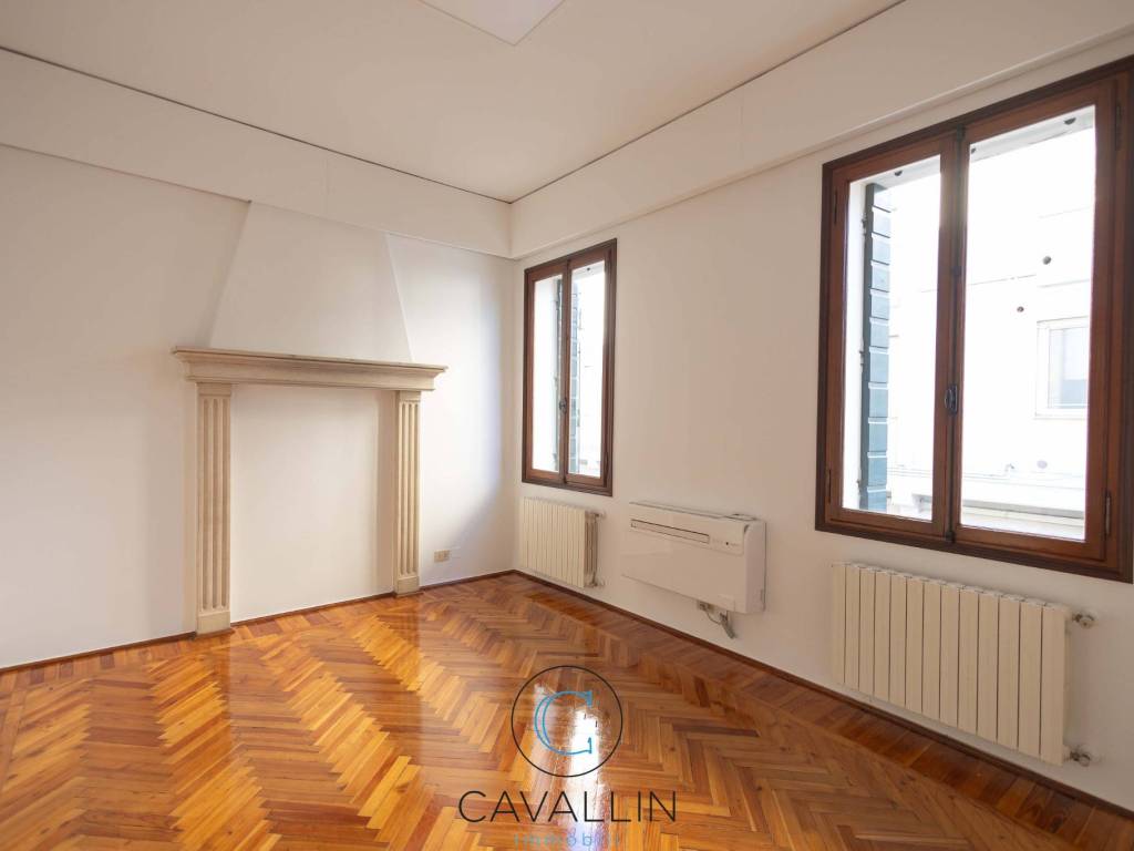 Immobile a Montebelluna in Corso Giuseppe Mazzini - Foto 2