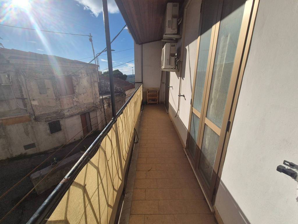 Appartamento a Catanzaro in Via Vincenzo Vivaldi, 13 - Foto 3