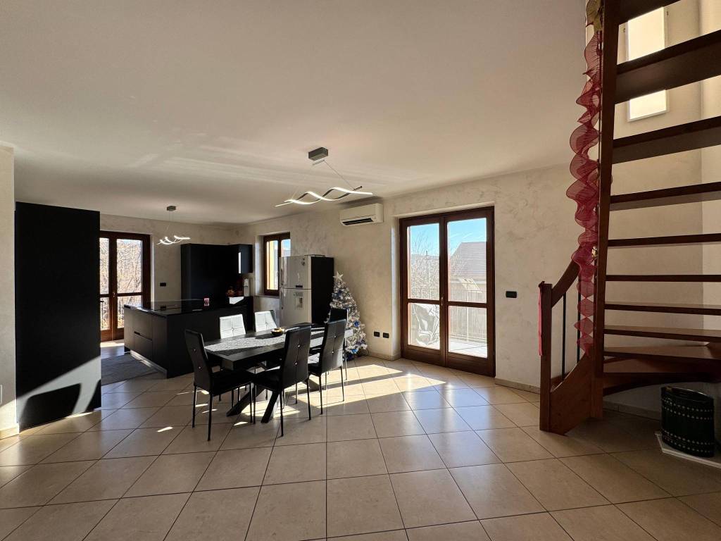 Appartamento a Piossasco in Via Pellice, 16 - Foto 2