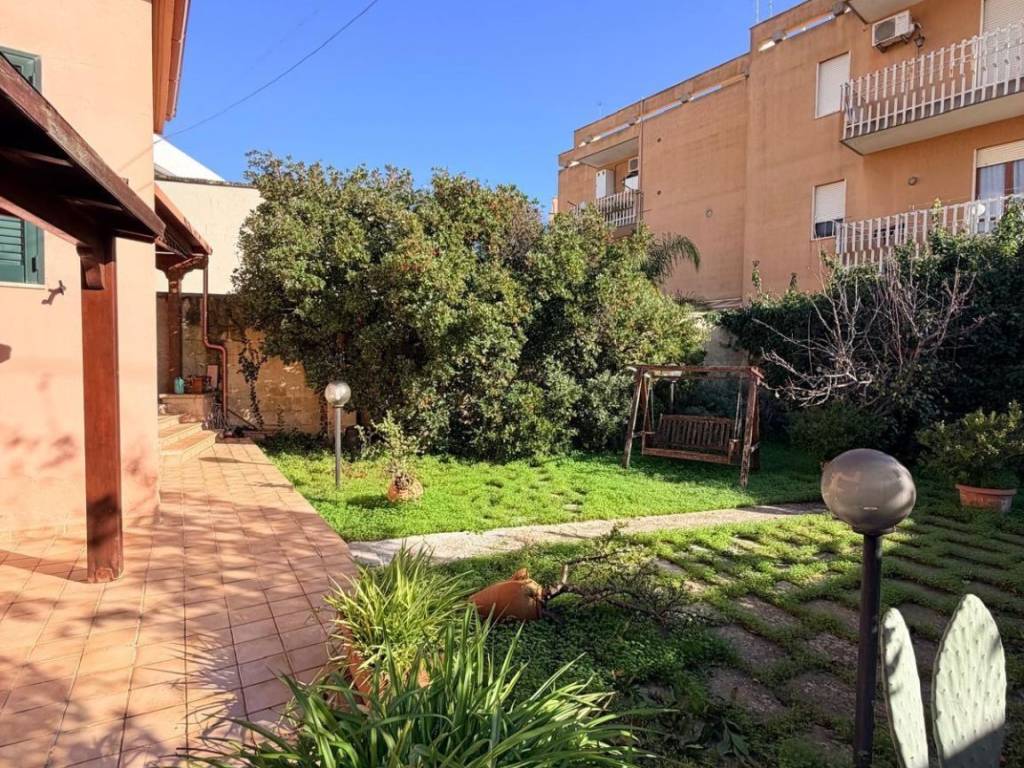 Appartamento a Lecce in Via Giuseppe Battista, - Foto 4