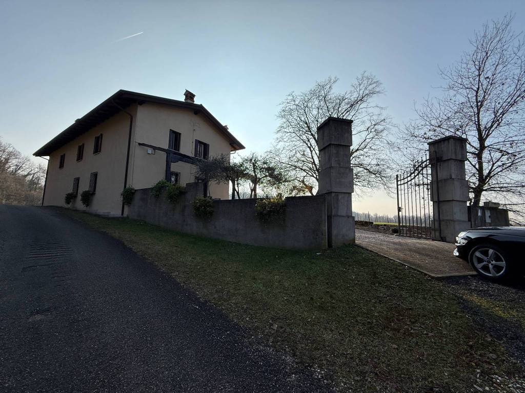 Rustico / casale a Manzano in Località Poggiobello - Foto 3