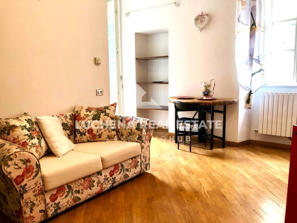 Appartamento a Como in Piazza Alessandro Volta, 31 - Foto 2