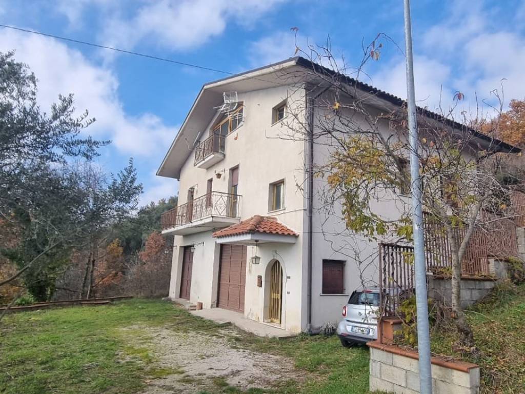 Villa a Castelfranci in Contrada Coste Fontanelle - Foto 2