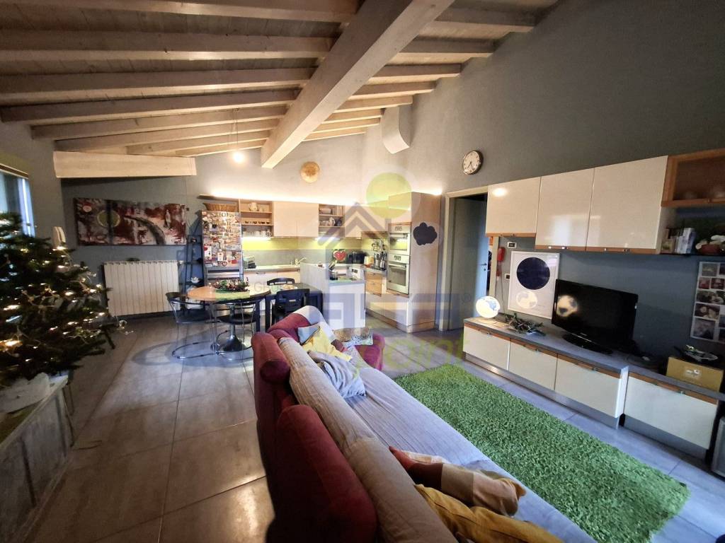 Appartamento a Castelvetro piacentino in VIA P. BONOMI - Foto 2