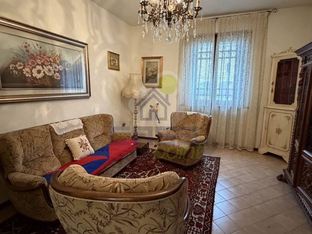 Casa indipendente a Rivarolo del re ed uniti in Piazza Roma - Foto 5