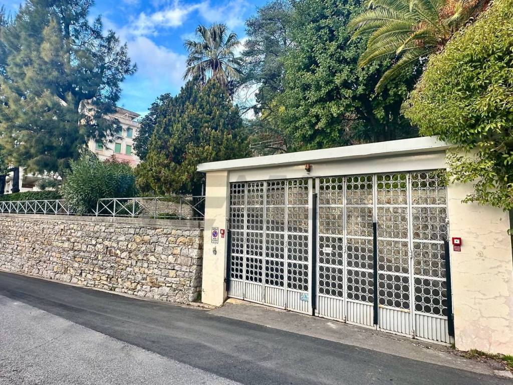 Appartamento a Ospedaletti in via delle Palme, 21 - Foto 2