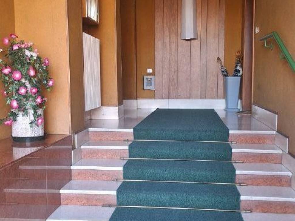 Appartamento a Santhià in Corso Sant'Ignazio da Santhià, 10 - Foto 2