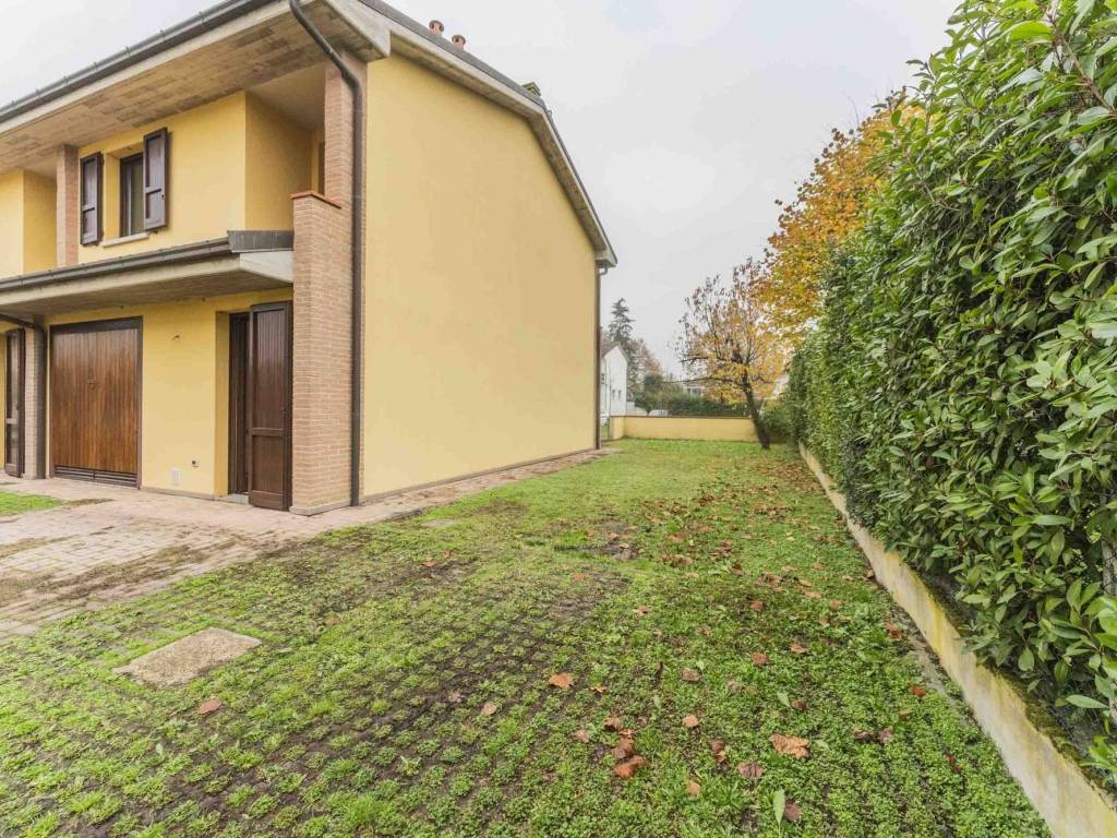 Villetta a schiera a Malalbergo in via Grazia Deledda, 15 - Foto 3