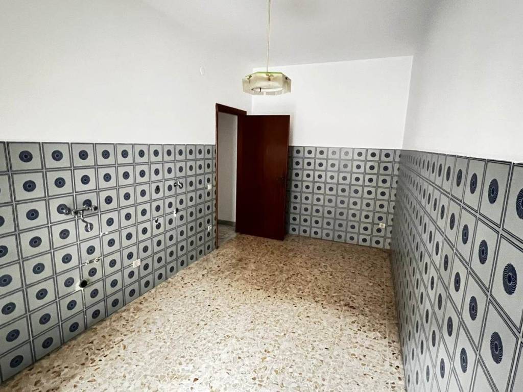 Appartamento a Martina franca in VIALE DEI LECCI 16 - Foto 2