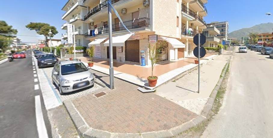 Immobile a Mondragone in Viale Kennedy - Foto 4