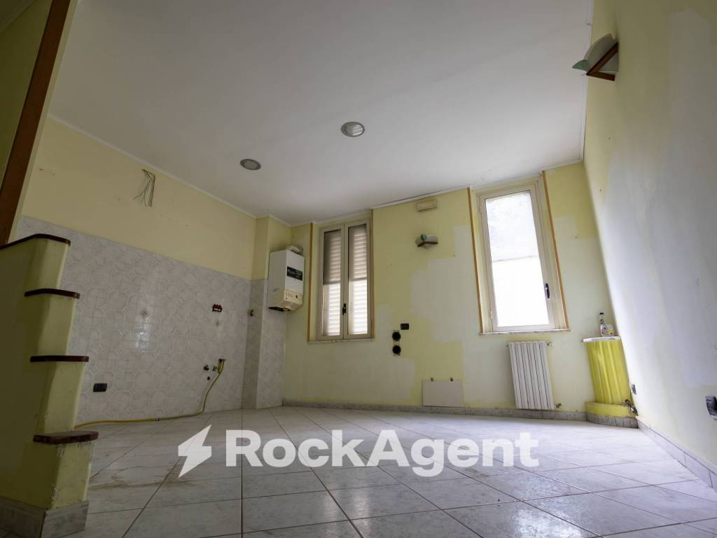 Appartamento a Catanzaro in Via Vincenzo D'Amato, 18 - Foto 3