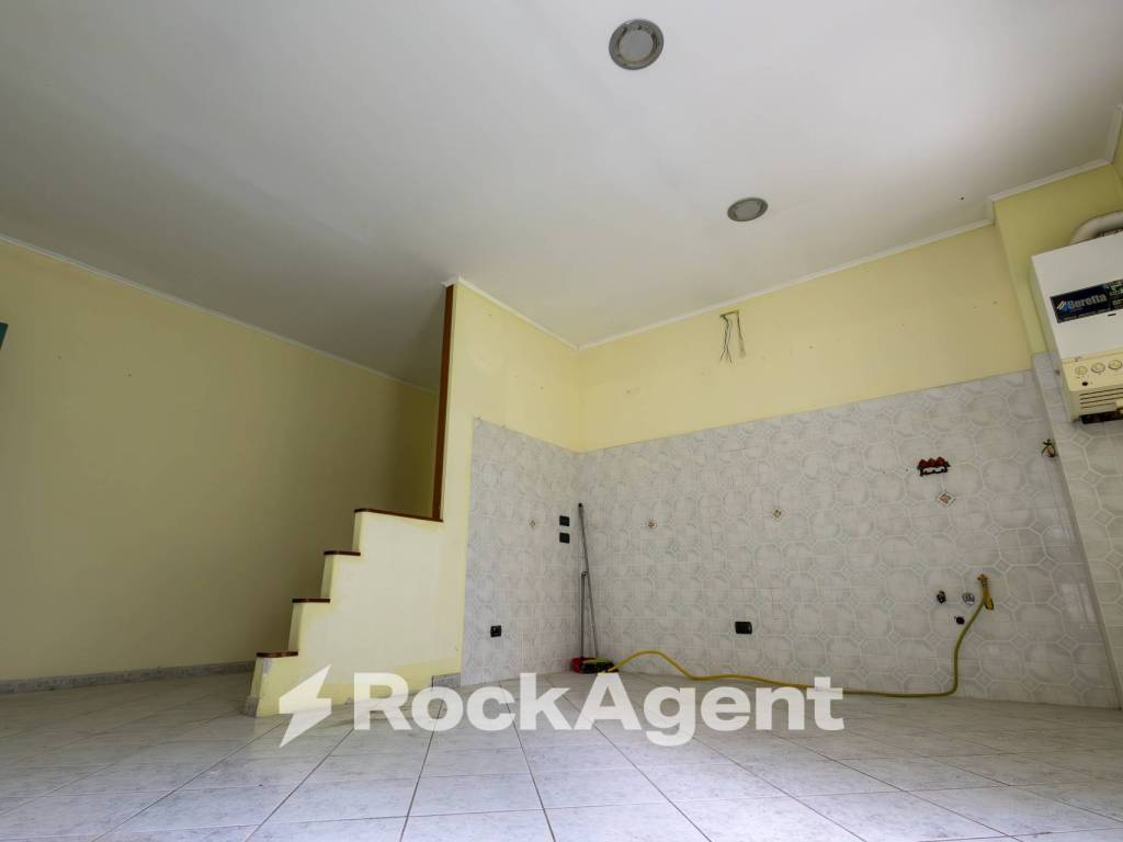 Appartamento a Catanzaro in Via Vincenzo D'Amato, 18 - Foto 4