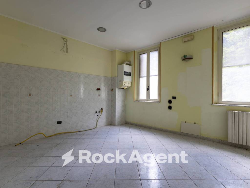 Appartamento a Catanzaro in Via Vincenzo D'Amato, 18 - Foto 5