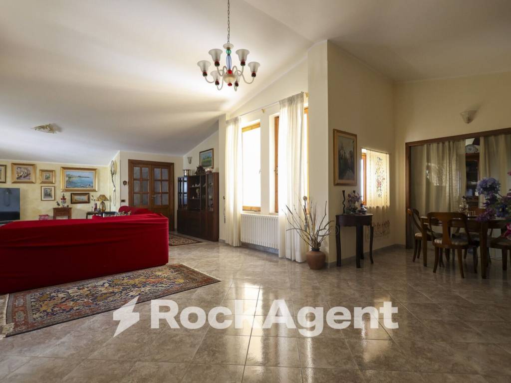 Appartamento a Catanzaro in Via Gianvincenzo Gravina, 23 - Foto 3