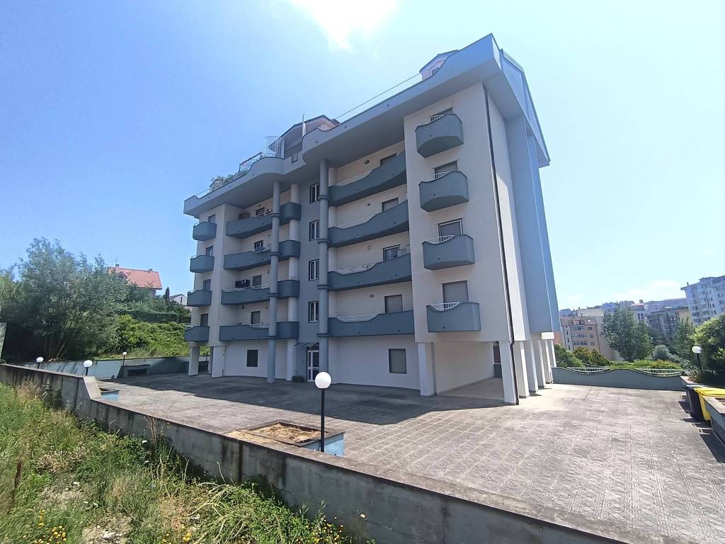 Attico / mansarda a Potenza in Via Amsterdam - Foto 4