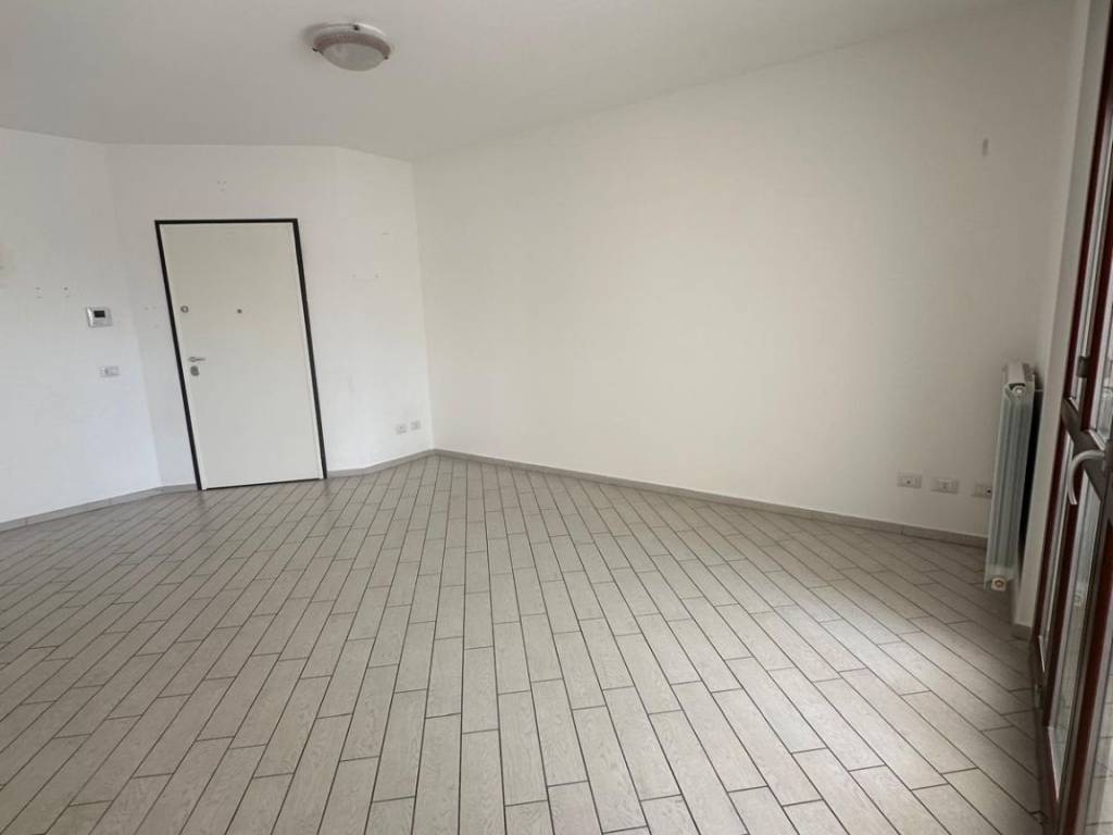Appartamento a Latina in Via Colli Albani, 39 - Foto 4