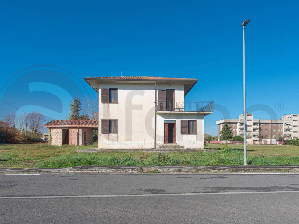 Casa indipendente a Roccasecca in Via Toscana, 128 - Foto 4