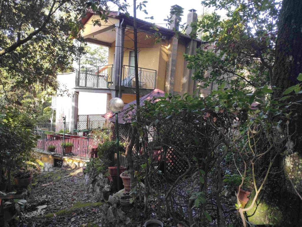 Casa indipendente a Poggio catino in Via Cisterna, 24 - Foto 2