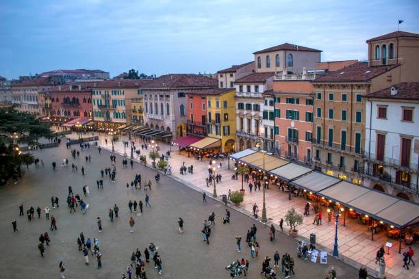 Palazzo / stabile a Verona in Piazza Brà - Foto 3
