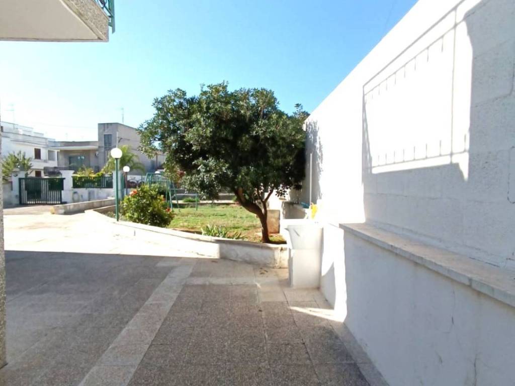 Casa indipendente a Tuglie in Corso Cesare Vergine, 86 - Foto 3