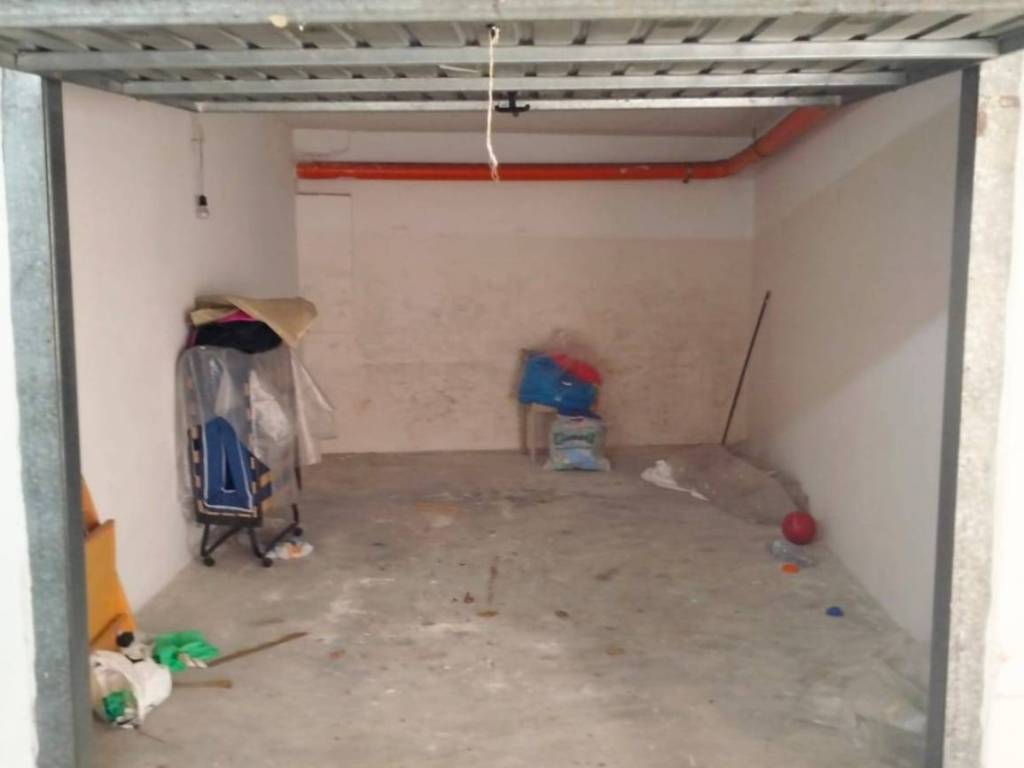 Box / garage a Gallipoli in via goldoni, 24 - Foto 3