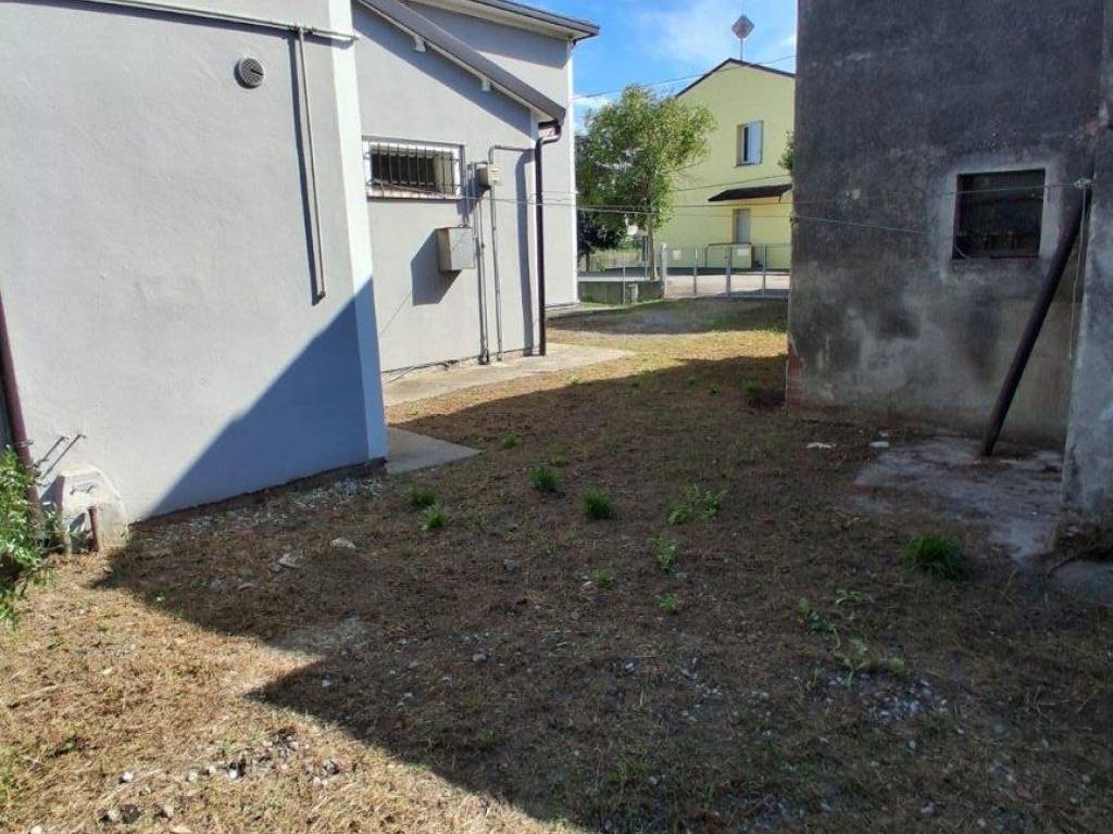 Villa a Conselice in Via Maurelio Falzoni, 4 - Foto 4