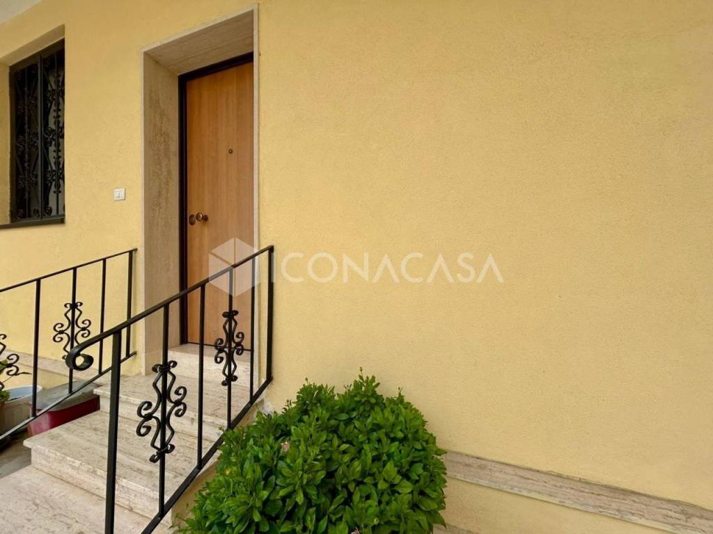 Appartamento a Bisceglie in Via Vecchia Corato - Foto 2