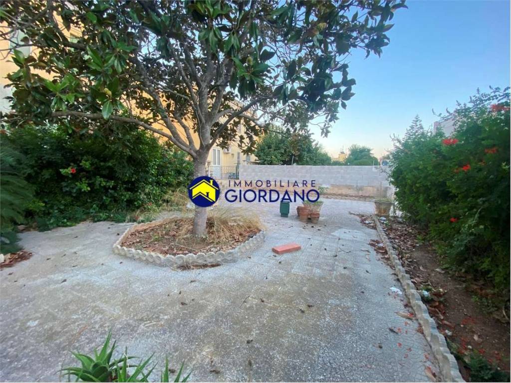 Casa indipendente a Squinzano in via Montegrappa, 168 - Foto 5