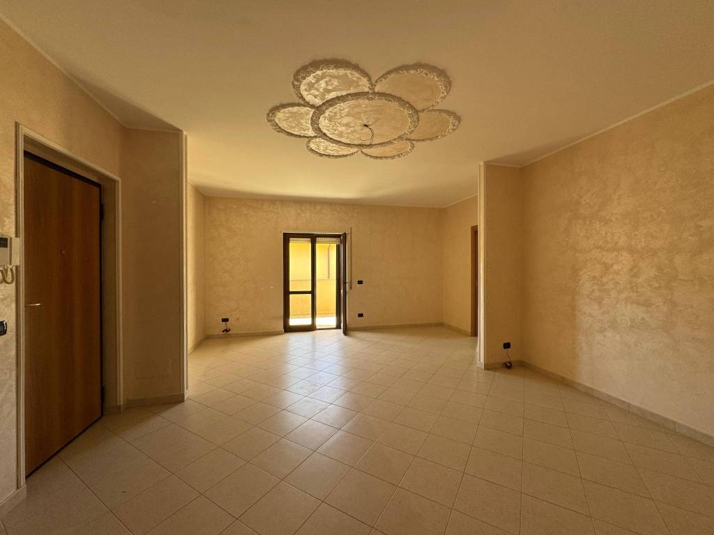 Appartamento a Lamezia terme in Via Francesco e Leopoldo Funaro, 21 - Foto 2