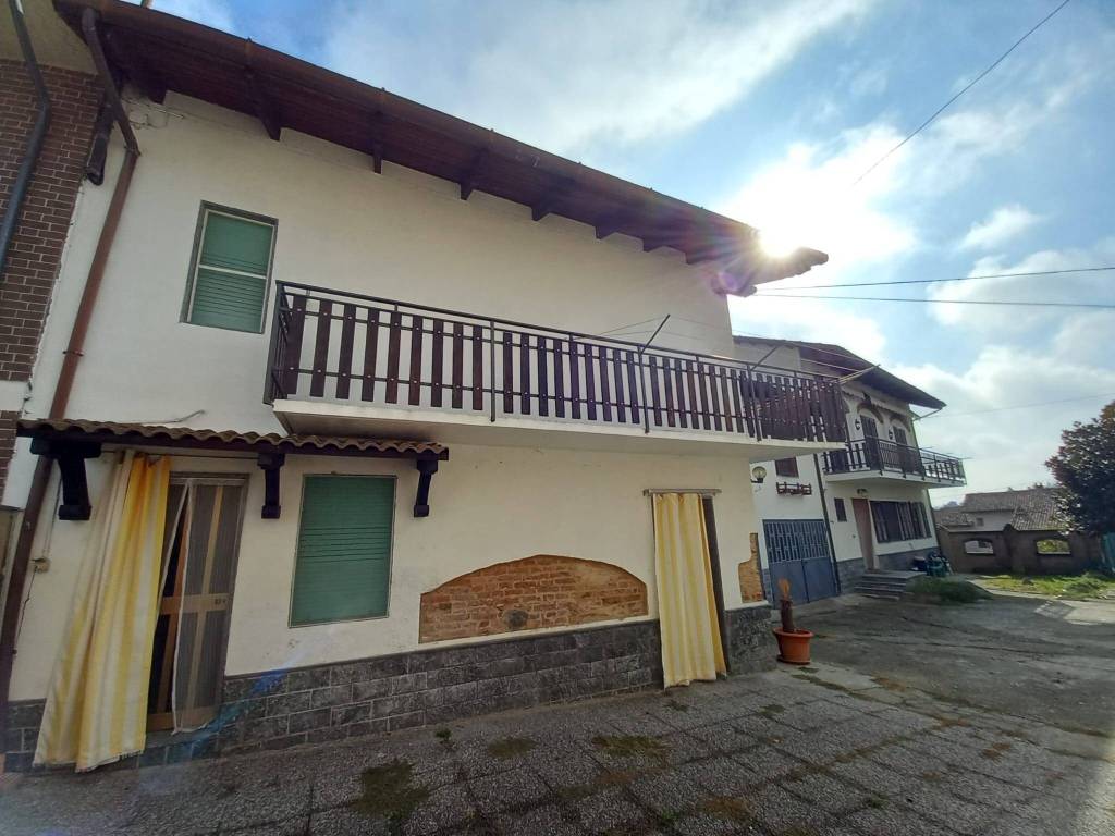 Casa indipendente a Montiglio monferrato in Frazione Carboneri, 43 - Foto 3