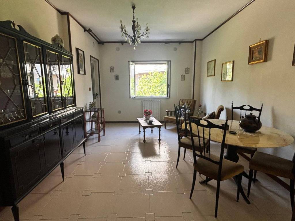 Appartamento a Caserta in Via Francesco Petrarca, 25 - Foto 2