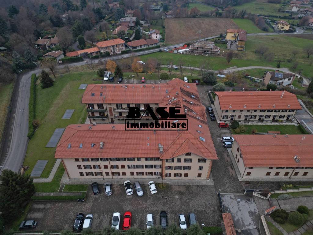 Appartamento a Monguzzo in Via Eugenio Montale, 12 - Foto 3