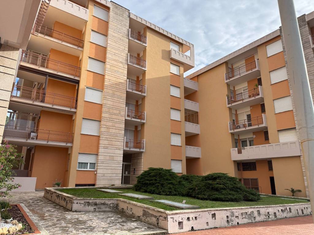Appartamento a Andora in Viale Giuseppe Mazzini, 28 - Foto 2