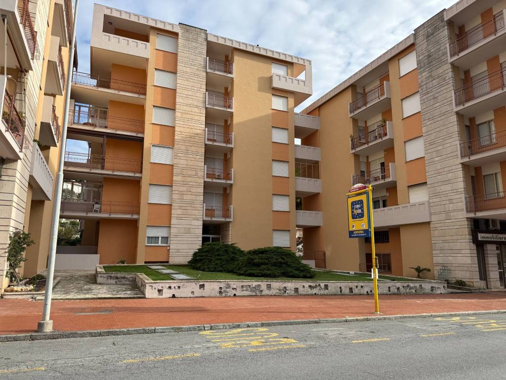 Appartamento a Andora in Viale Giuseppe Mazzini, 28 - Foto 3