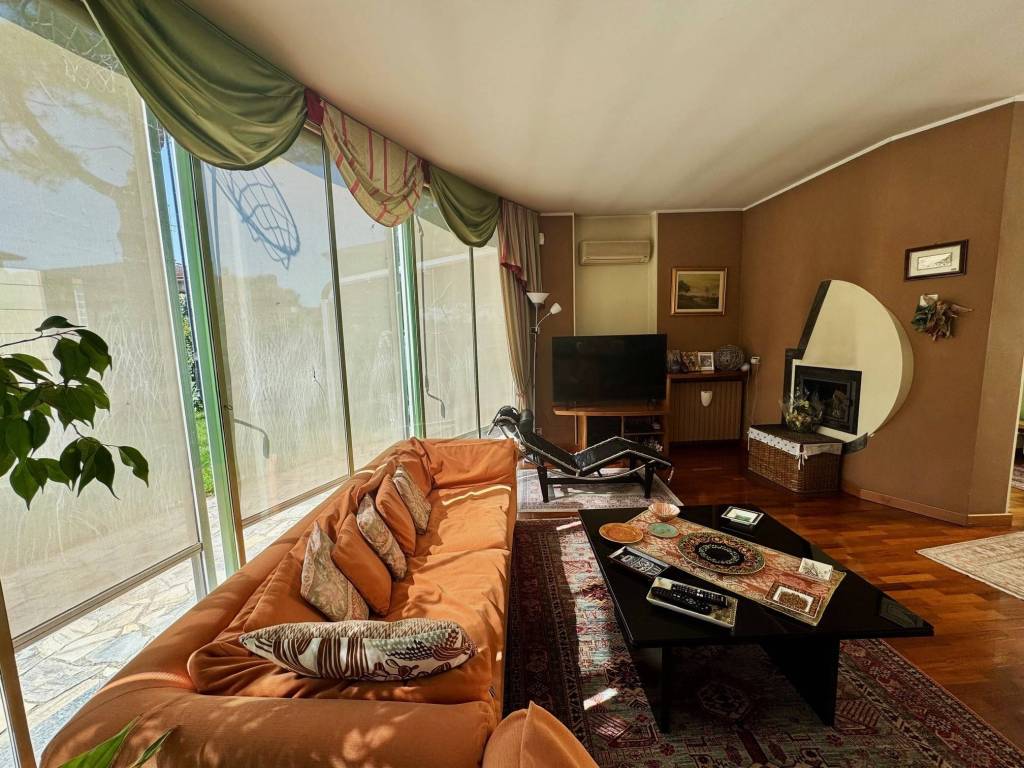 Villa a Voghera in Via Luigi Barbieri, 34 - Foto 4