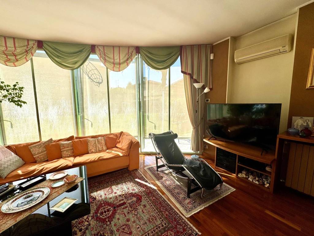 Villa a Voghera in Via Luigi Barbieri, 34 - Foto 5