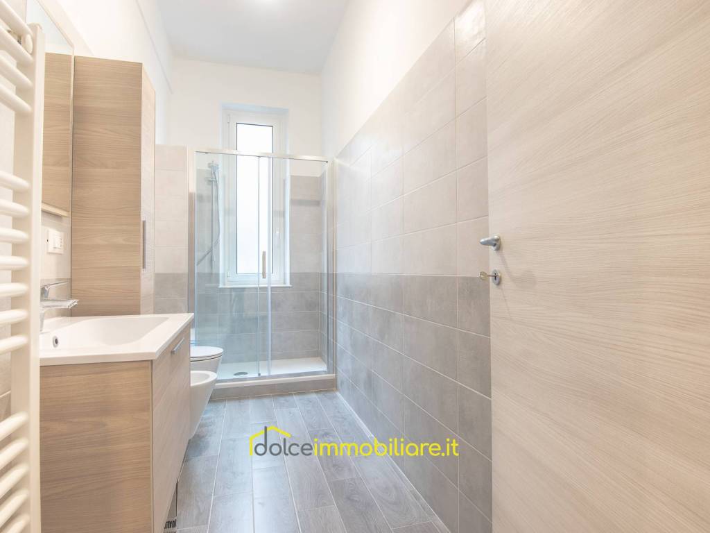 Appartamento a Genova in Via Giuseppe Michele Canale, 4 - Foto 2