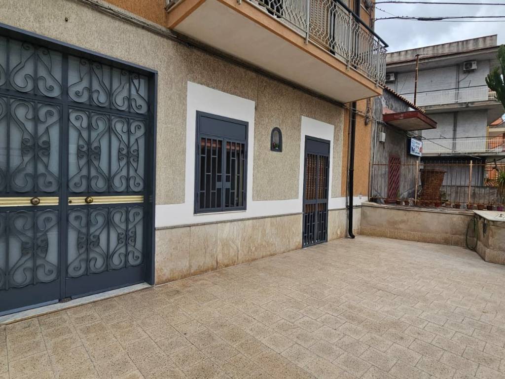 Appartamento a Catania in Via Fratelli Cairoli, 22 - Foto 2