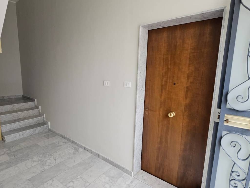 Appartamento a Catania in Via Fratelli Cairoli, 22 - Foto 3