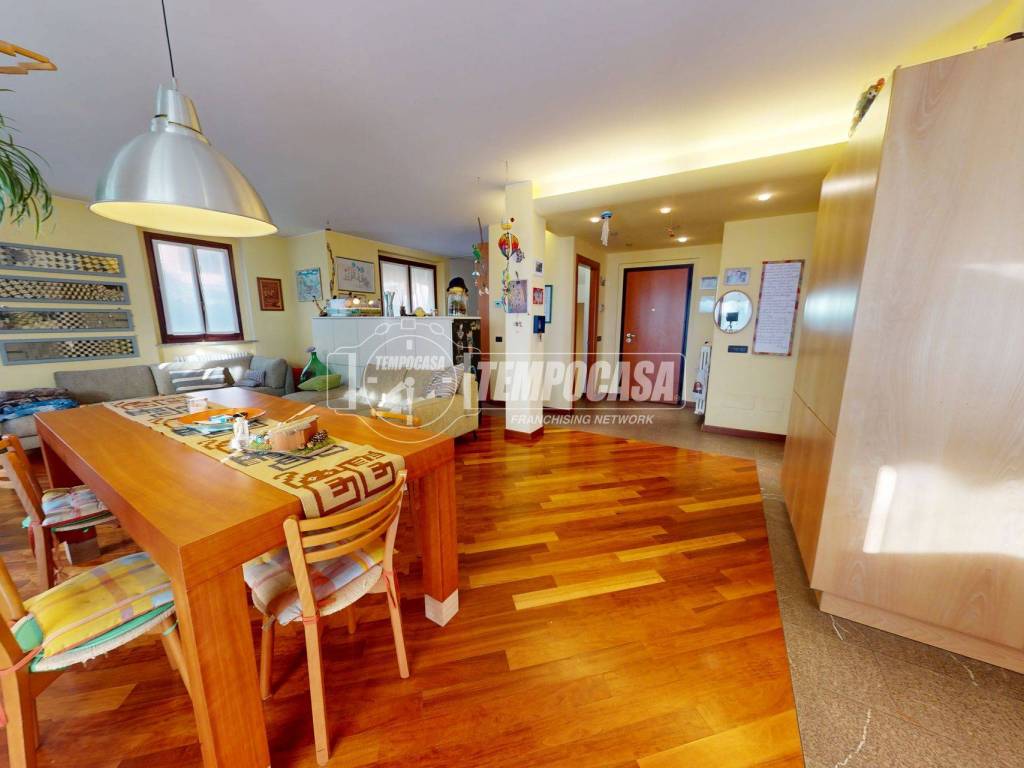 Villa a Olgiate comasco in Via DEI CADUTI 9 - Foto 2